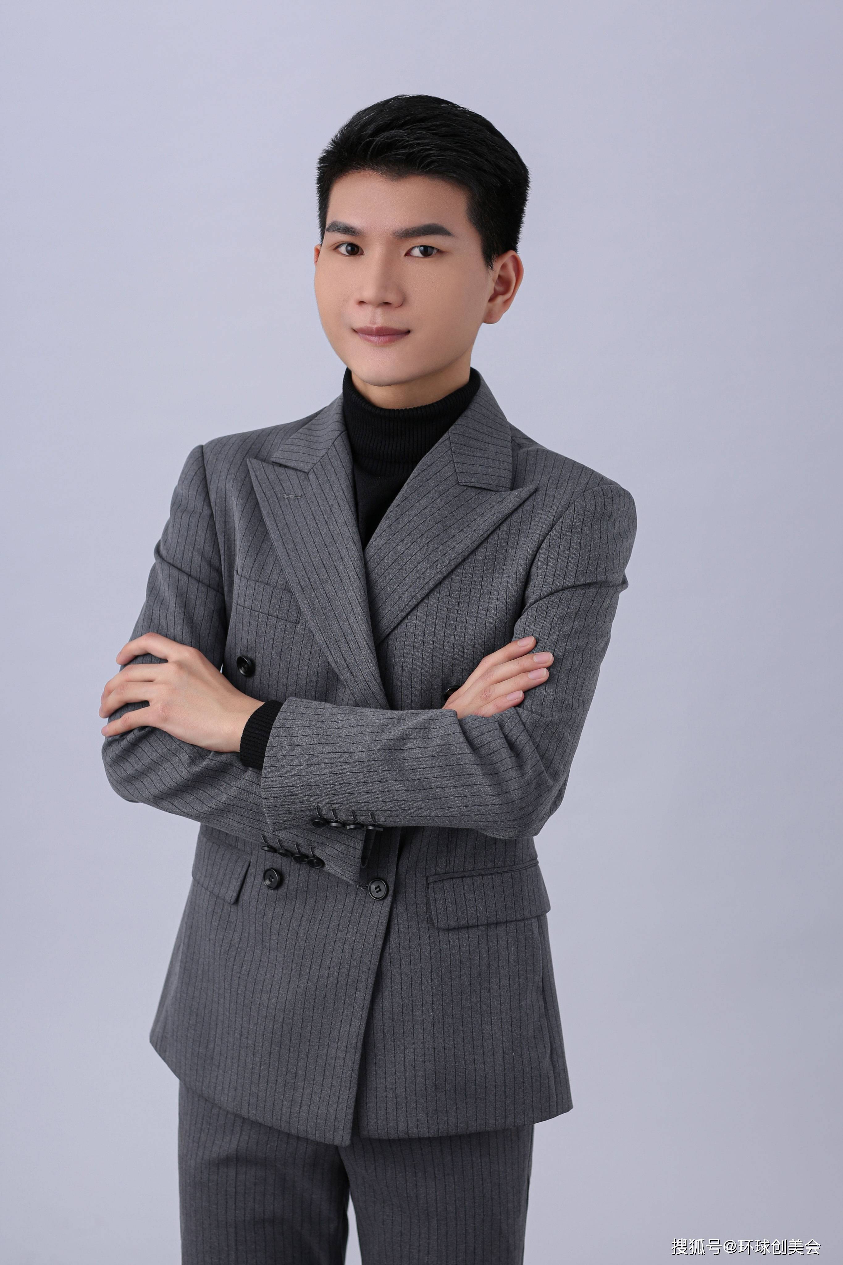 汤桓威 视觉设计总监